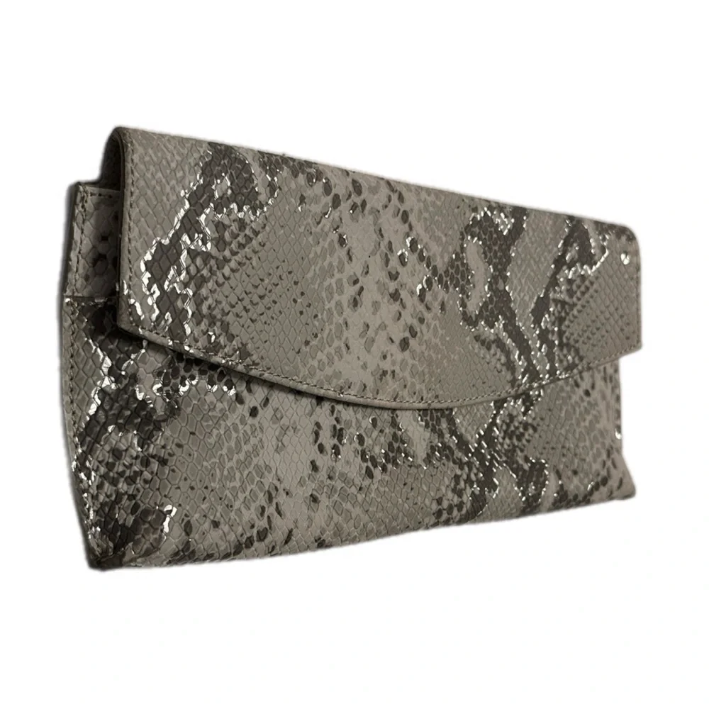 Banana Republic‎ clutch purse